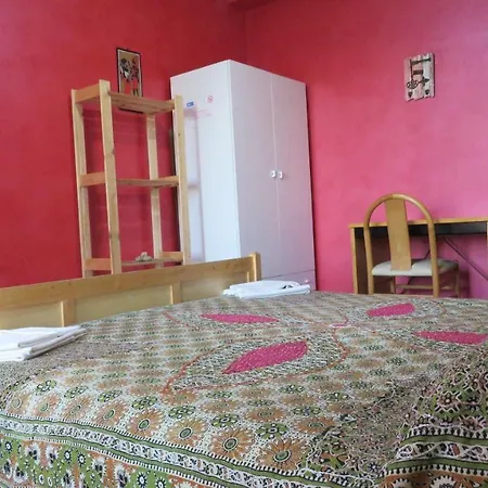 Nereidi Oda ve Kahvaltı Melito Di Porto Salvo